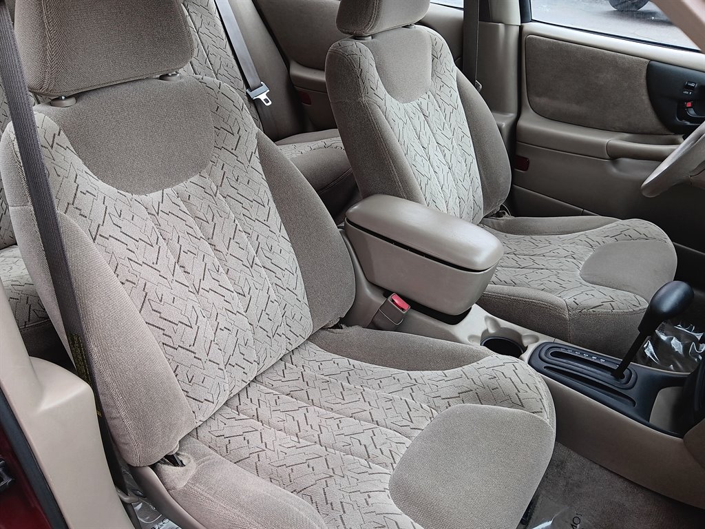 2001 Chevrolet Malibu LS photo
